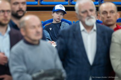 Zdjęcie z uroczystości wręczenia promes i umów dotyczących przyznania dotacji rzeszowskim klubom i organizacjom sportowym. Fot. Grzegorz Bukała, Urząd Miasta Rzeszowa